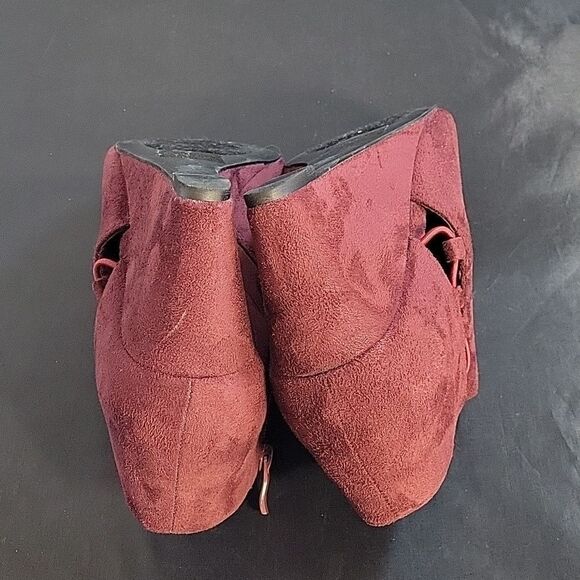 JOURNEE COLLECTION CUT-OUT OPEN TOE WOMEN'S WEDGE HEELS SHOES - Picture 14 of 16